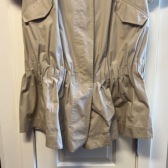 COS Bubble bottom trench coat - Picture 7 of 10